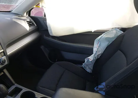 2017 Subaru Legacy 2.5I Premium z USA, uszkodzony, nr VIN 4S3BNAC65H3038172